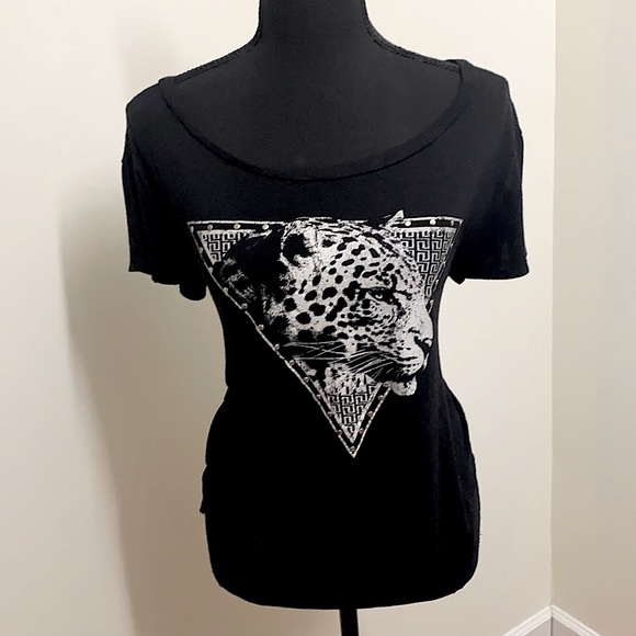 Charlotte Russe Assymetrical Off Shoulder High Low 3-D Tiger Short Sleeve Shirt - Picture 10 of 16